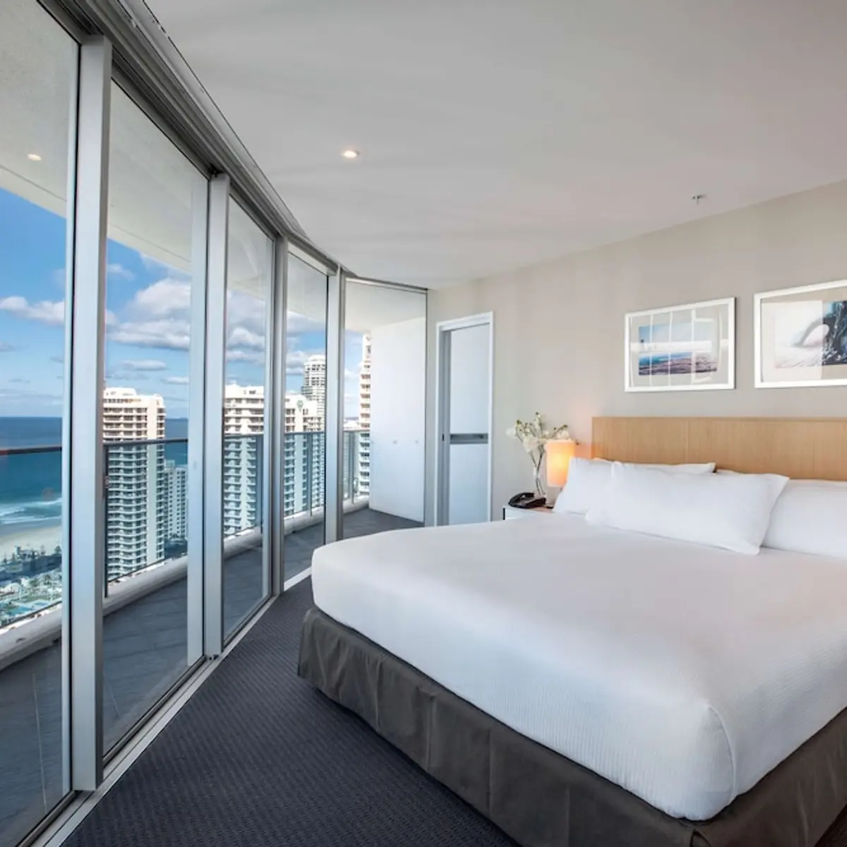 Hilton Surfers Paradise Hotel & Residences, Surfers Paradise, Australia 8