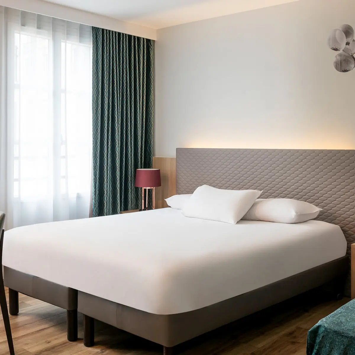 Aparthotel Adagio Paris Montmartre, Paris, France 3