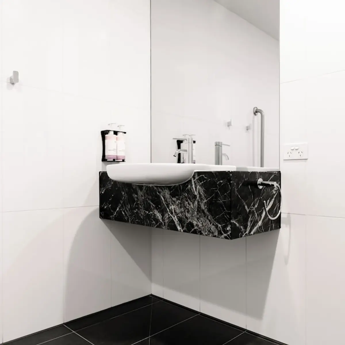 Mövenpick Hotel Melbourne On Spencer, Melbourne, Australia 3
