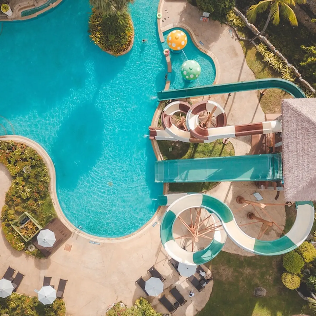 Thavorn Palm Beach Resort Phuket, Karon, Thailand 6