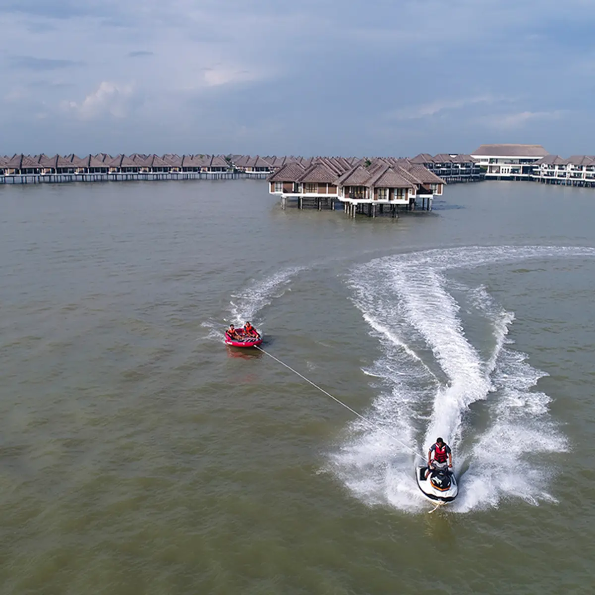 Golden Palm Tree Malaysia, Sepang, Malaysia 7
