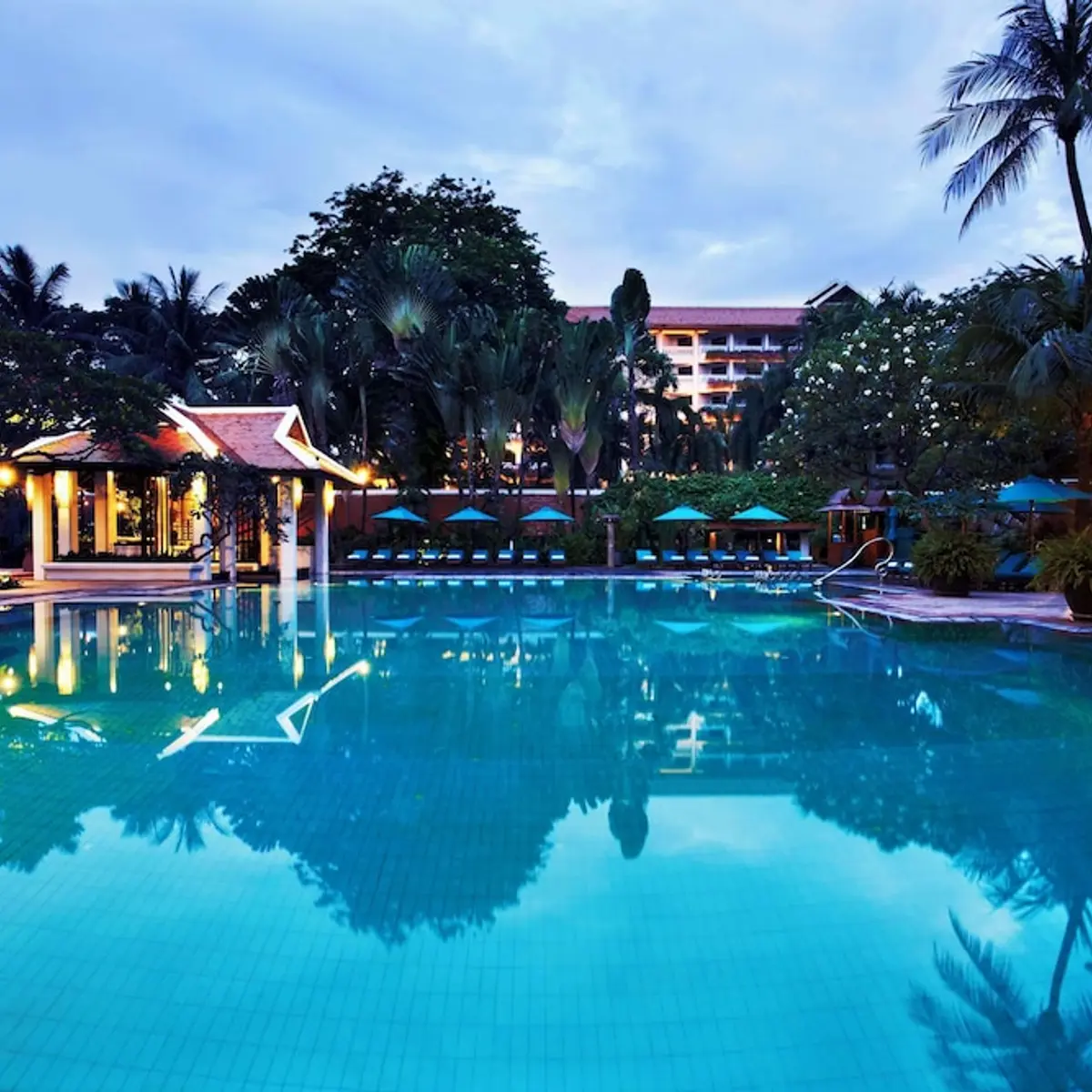 Anantara Riverside Bangkok Resort, Bangkok, Thailand 7