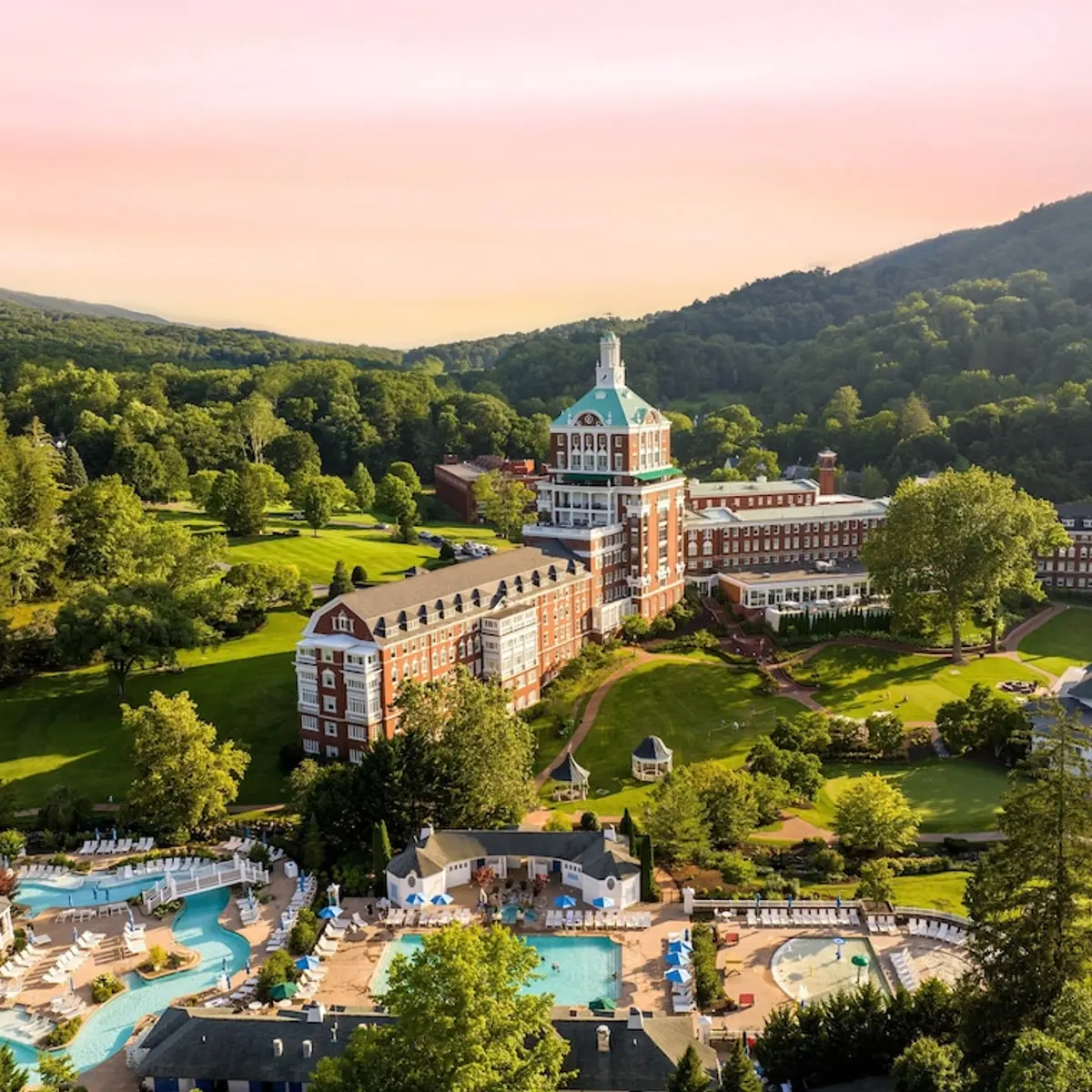 The Omni Homestead Resort & Spa, Hot Springs, United States 2