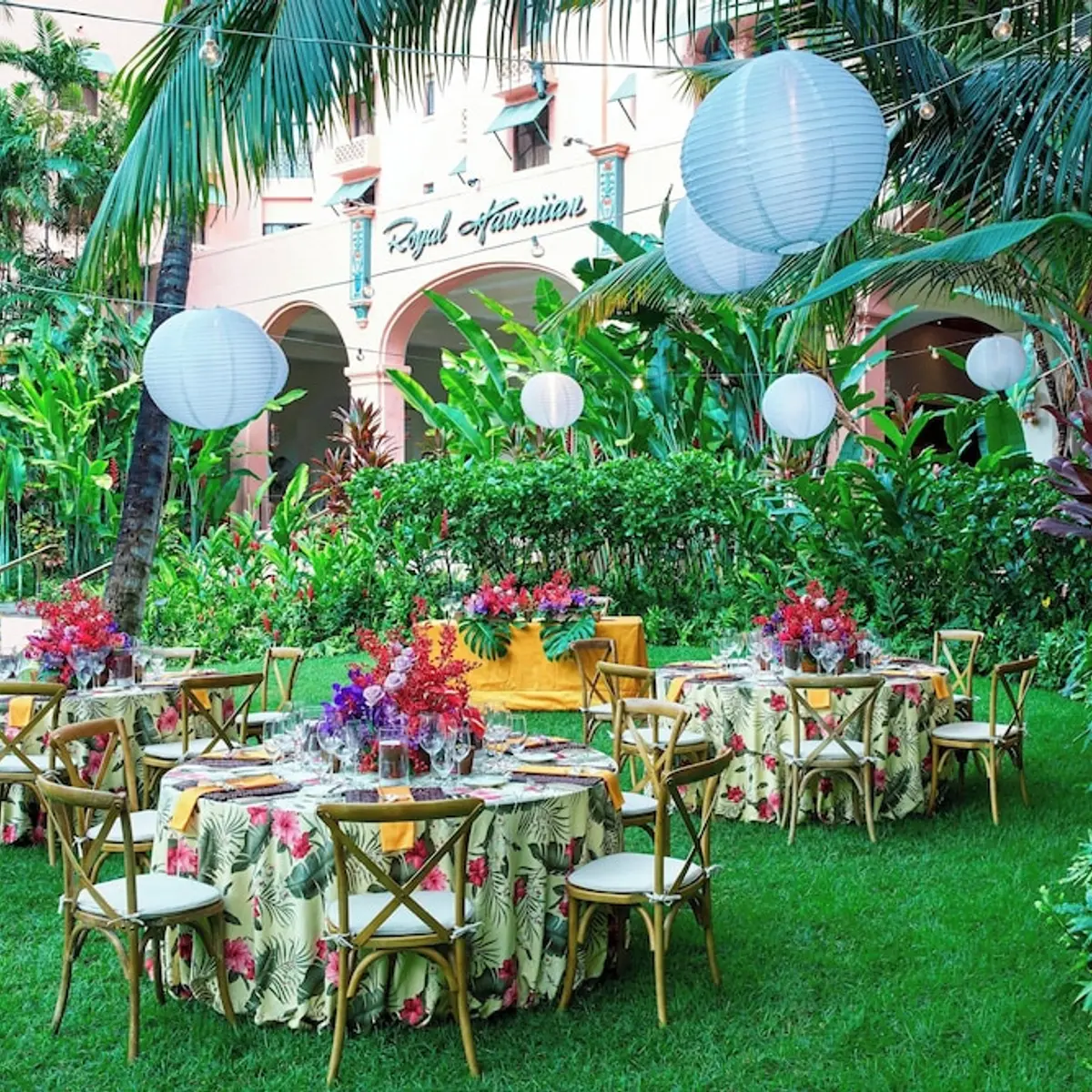 The Royal Hawaiian, a Luxury Collection Resort, Waikiki, Honolulu, United States 1