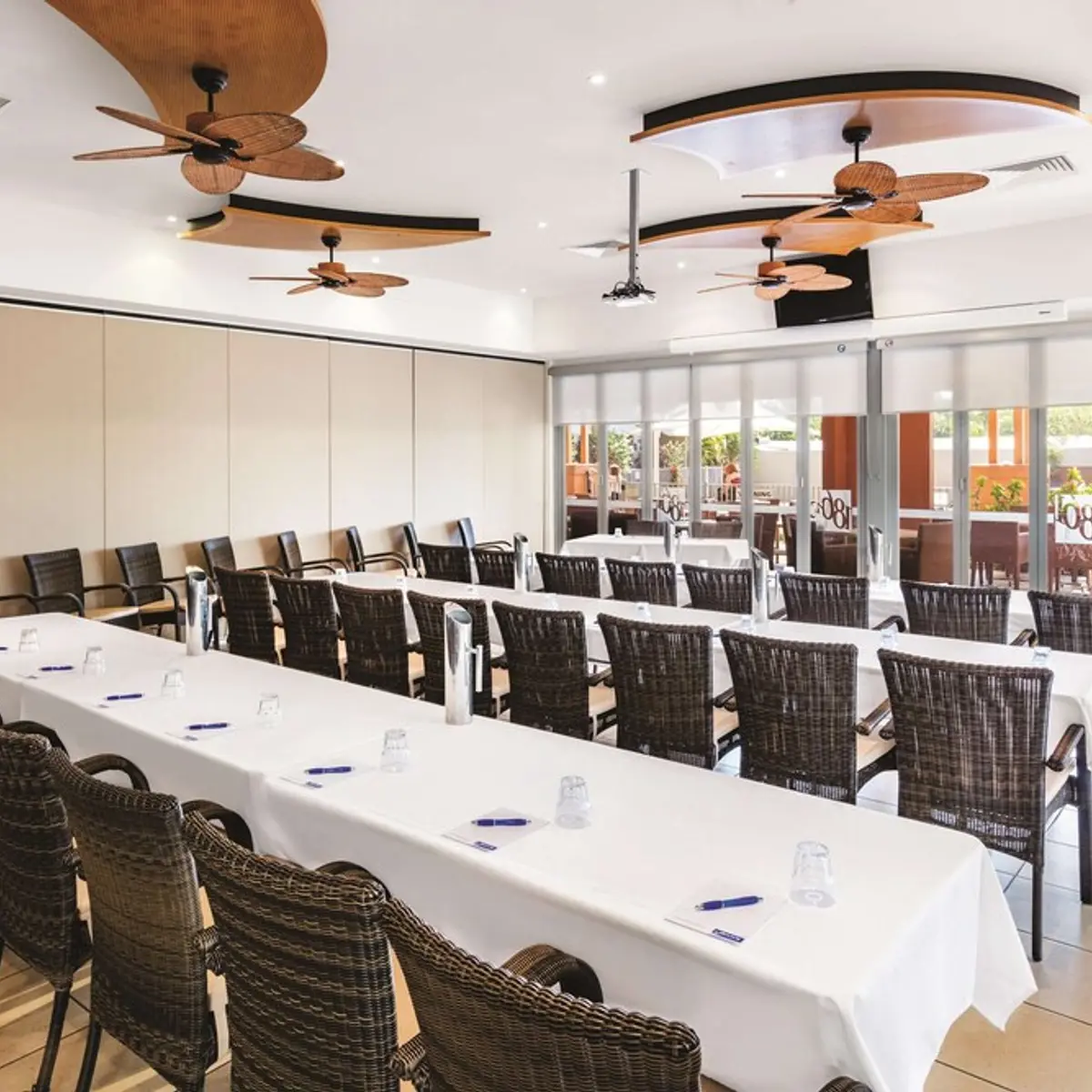 Oaks Broome Hotel, Broome, Australia 6