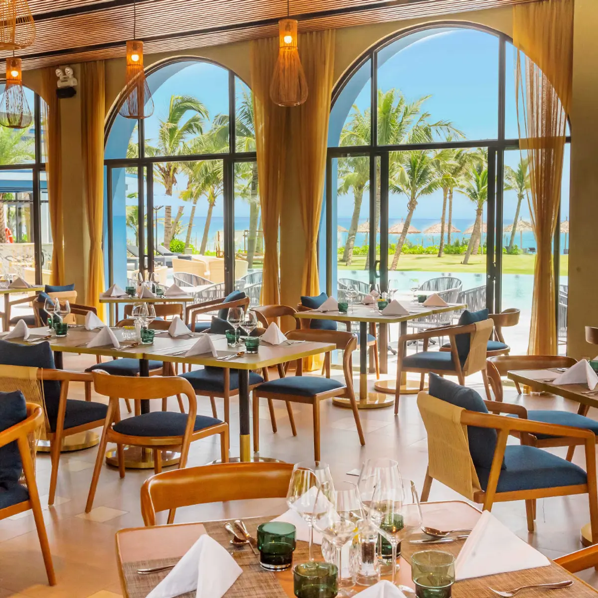 Wyndham Hoi An Royal Beachfront Resort & Villas, Hoi An, Vietnam 8