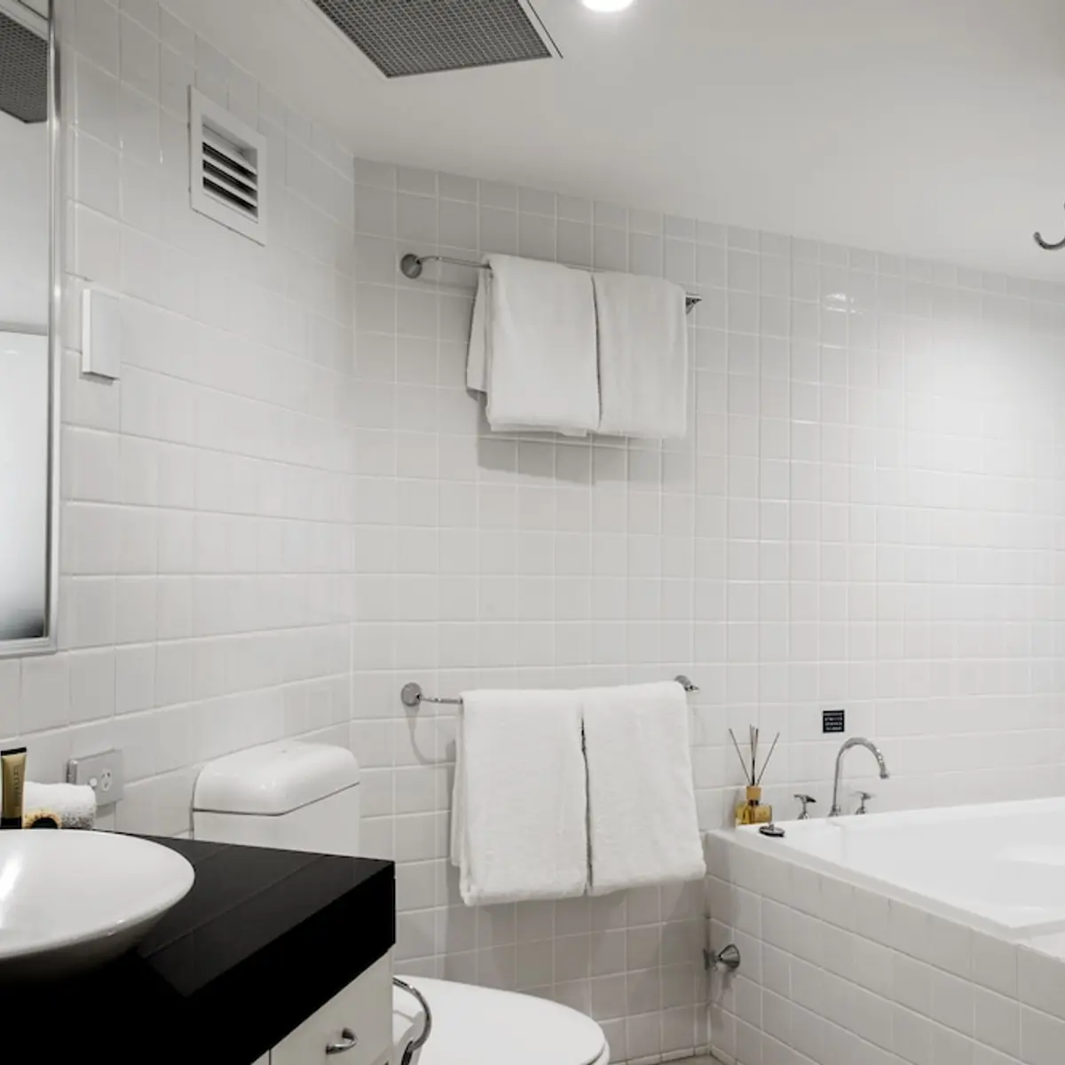 Netanya Noosa Beachfront Resort, Noosa Heads, Australia 6