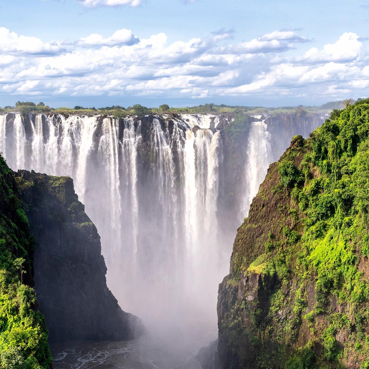 Deluxe Private 12-Day South Africa & Zimbabwe 2027 Tour with Five-Star Safari Lodge & Victoria Falls by  7