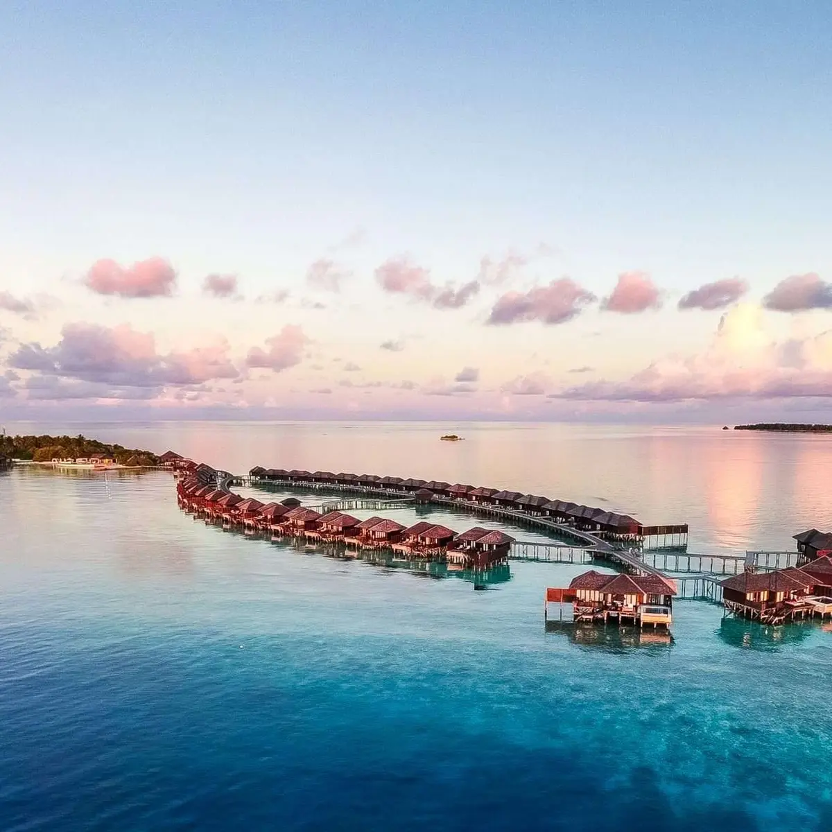 Lily Beach Resort and Spa, Huvahendhoo, Maldives 1