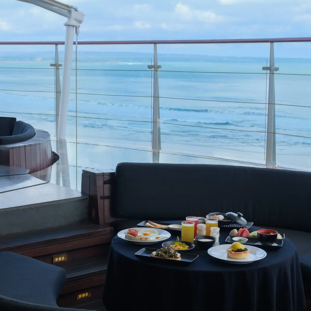 Double-Six Luxury Hotel, Seminyak, Bali 8