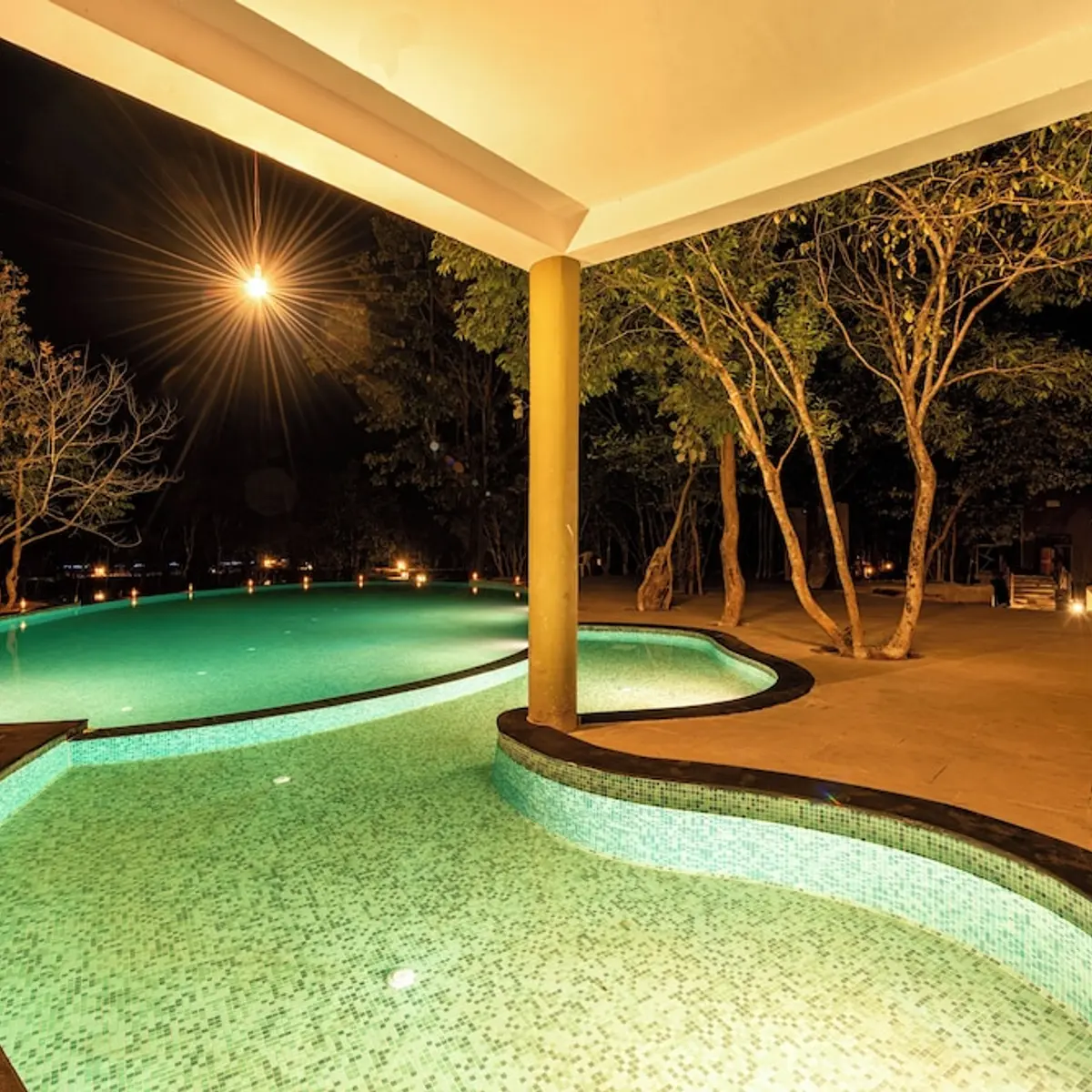 Kanha Jungle Camp, Baihar, India 6