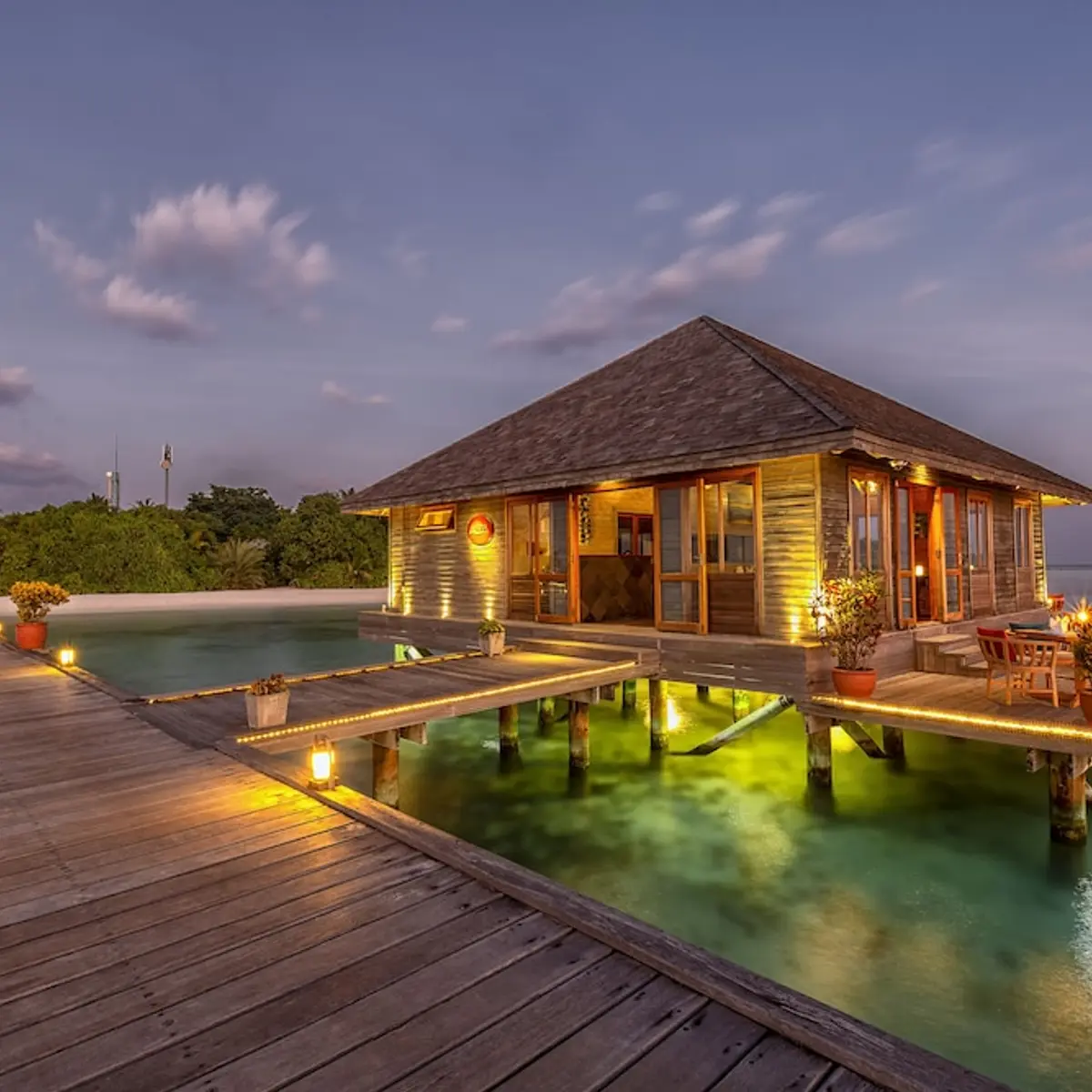 Komandoo Maldives Island Resort, Komandoo, Maldives 7