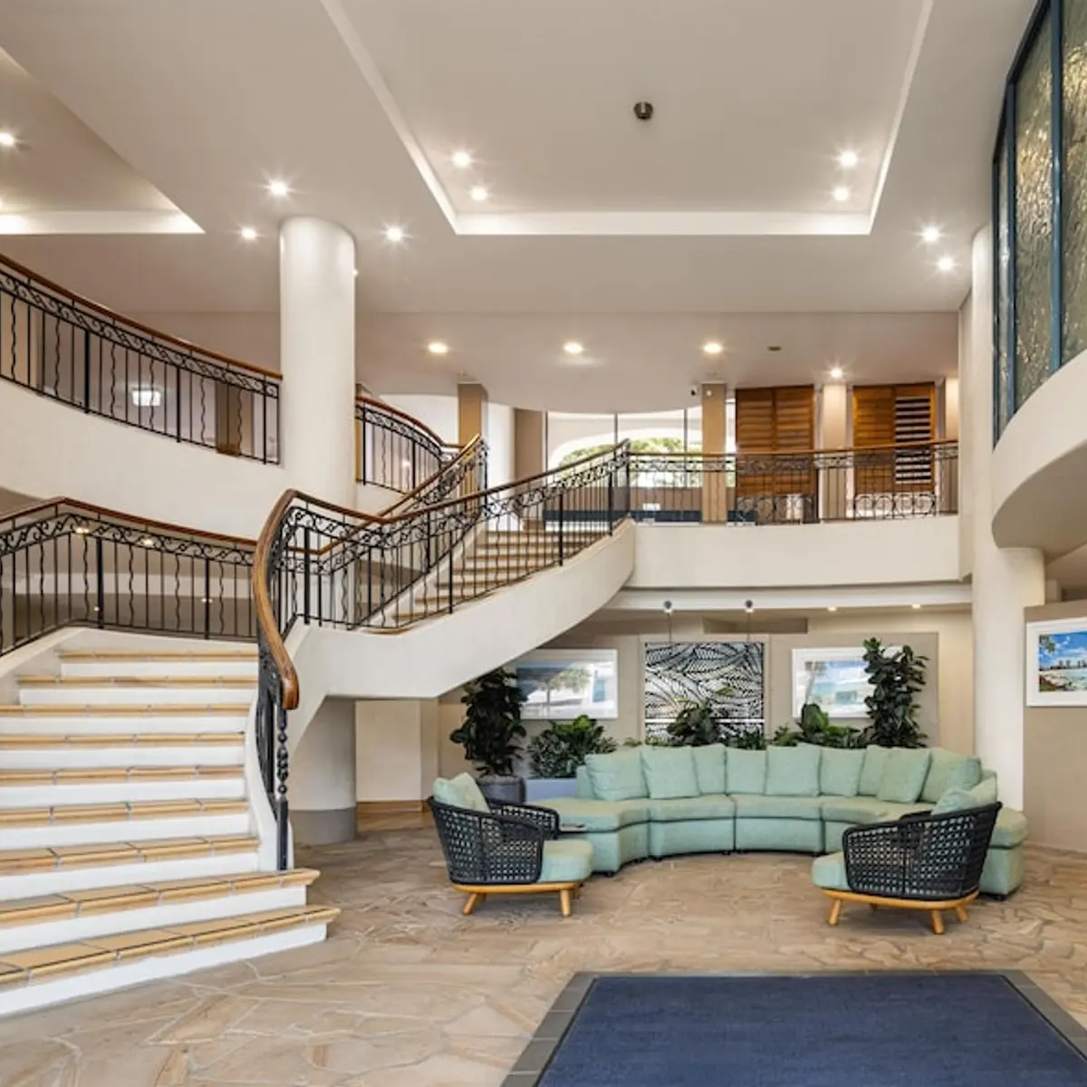 Oaks Gold Coast Calypso Plaza Suites, Coolangatta, Australia 2