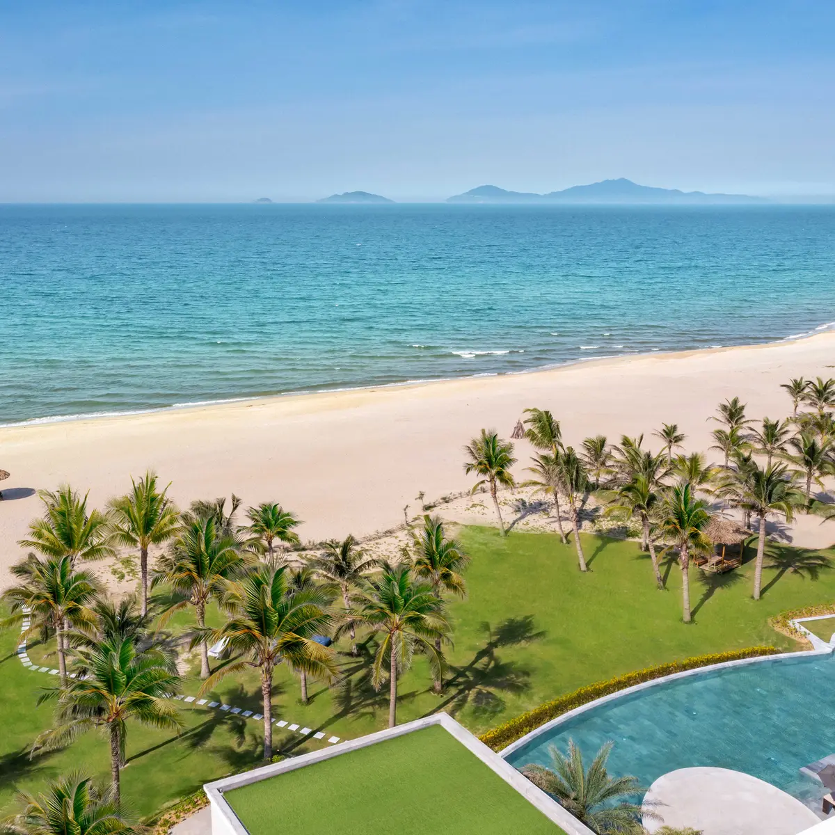Wyndham Royal Beachfront Resort & Spa Hoi An Danang, Hoi An, Vietnam 2