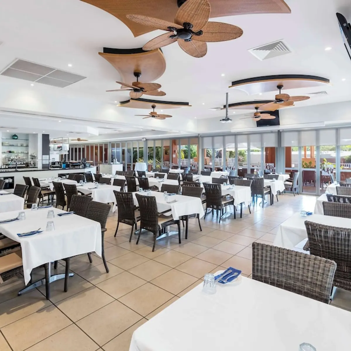 Oaks Broome Hotel, Broome, Australia 4