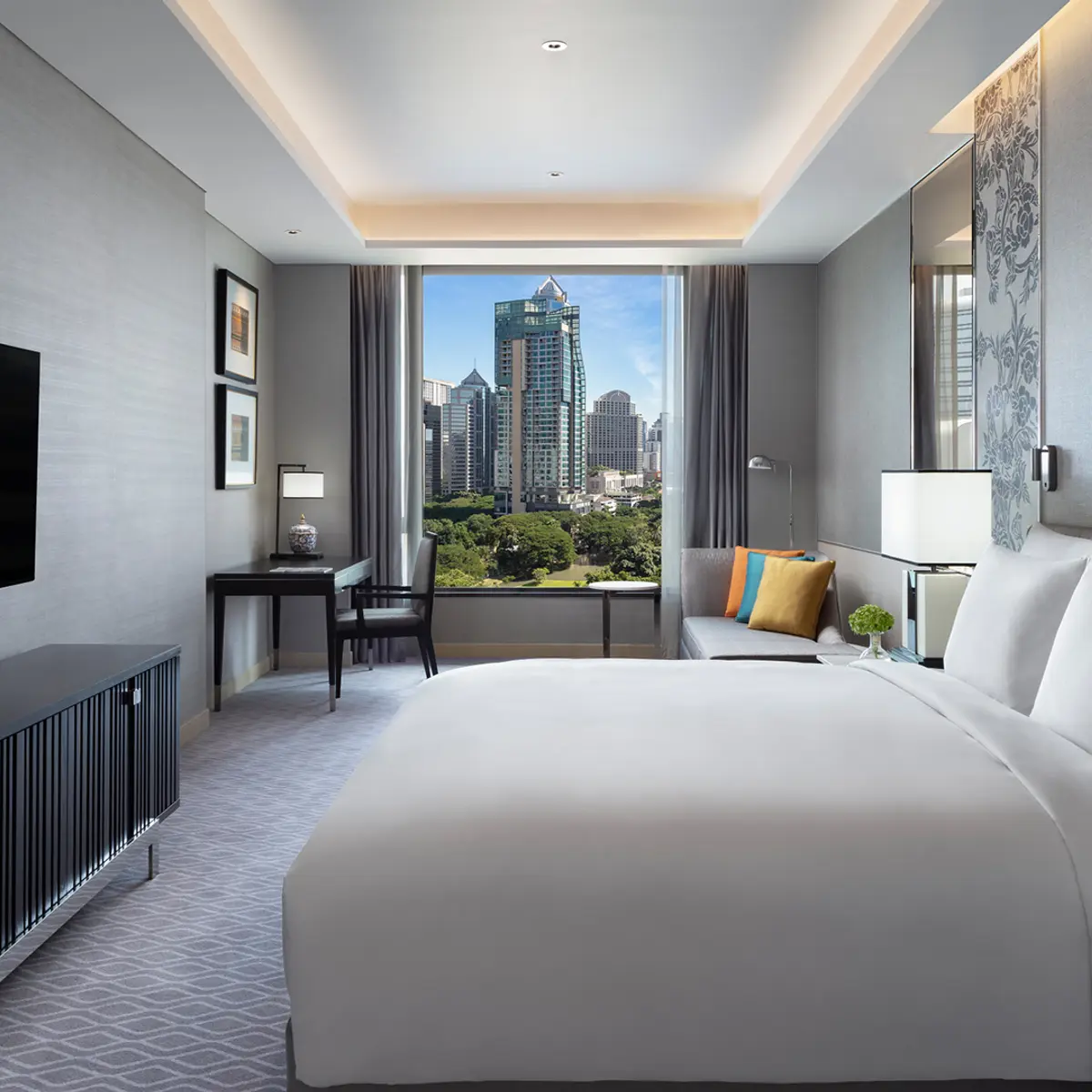 Sindhorn Kempinski Hotel Bangkok, Bangkok, Thailand 3