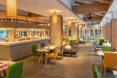 Radisson Resort and Suites Phuket, Phuket, Thailand 4