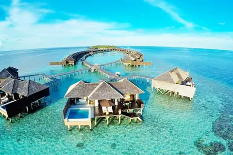 Lily Beach Resort and Spa, Huvahendhoo, Maldives 4