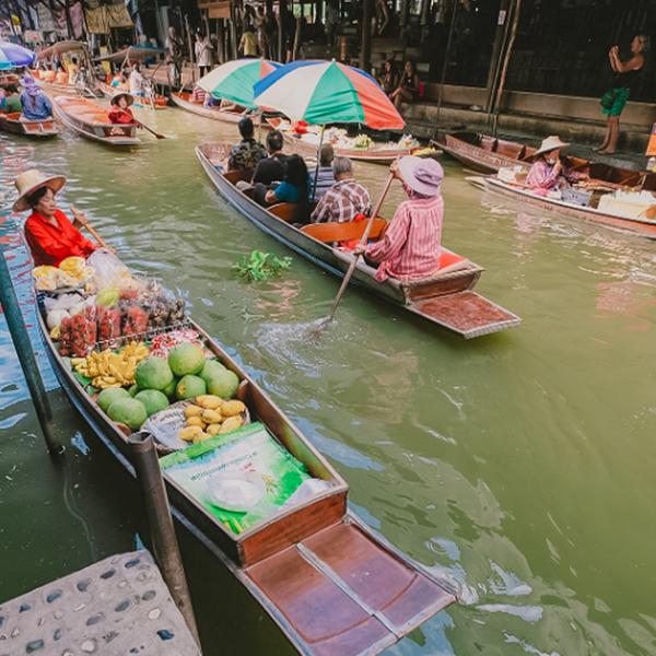 Bangkok: Explore the Famous Floating Market & Railway Market on a Private Half-Day Tour with Return Transfers 2
