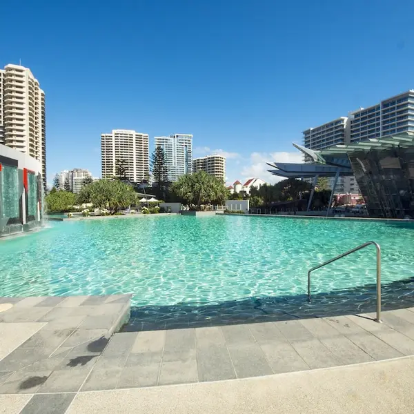 Q1 Resort & Spa, Surfers Paradise, Australia 5