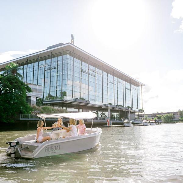 Three-Hour Electric Boat Hire Along Brisbane River for Up to Eight People 4