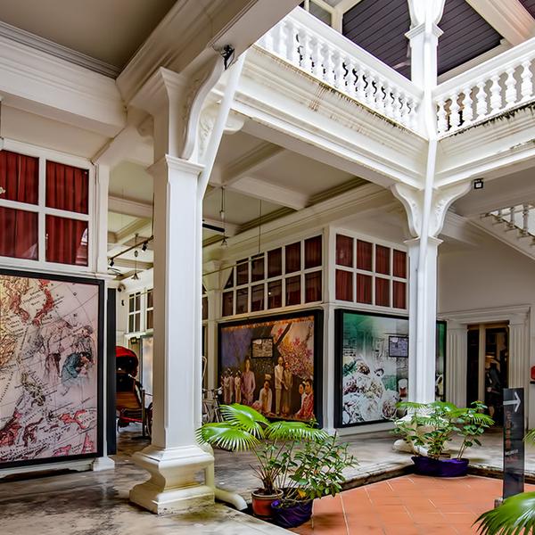 Half-Day Private Guided Tour with Old Town Visit, Thai Hua Museum Entry & Hotel Transfers 2
