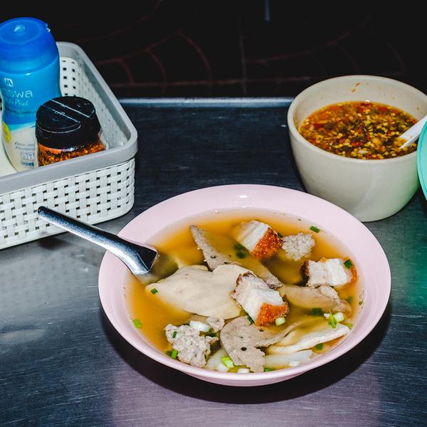 Adventurous Four-Hour Food Tour of Bangkok's Backstreets with 15+ Tastings 4