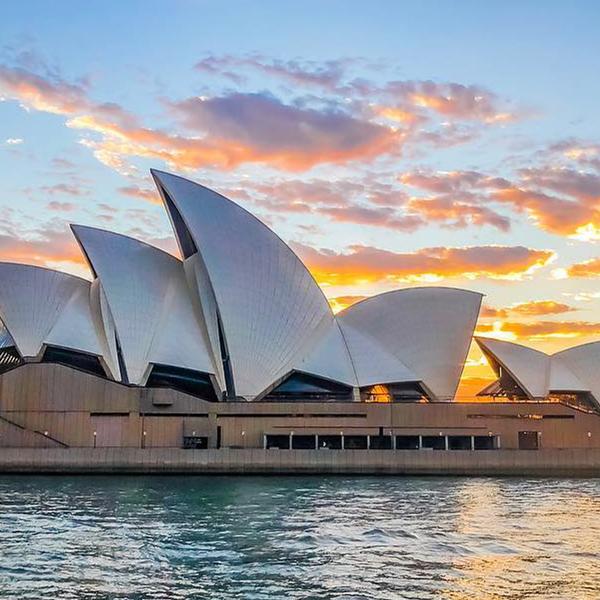 Morning or Afternoon 1.5-Hour Sydney Harbour Sightseeing Cruise 2