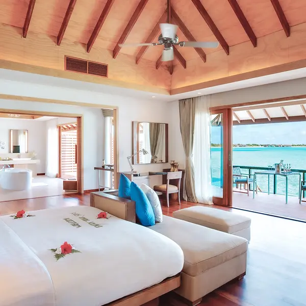 Hideaway Beach Resort & Spa, Dhonakulhi Island, Maldives 3