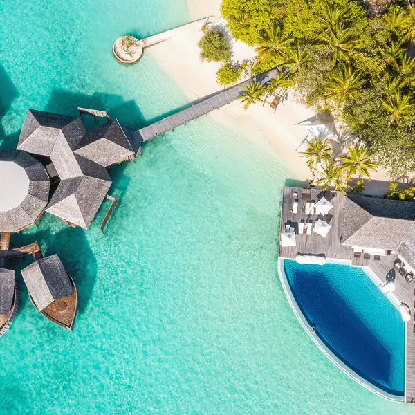 Lily Beach Resort & Spa, Huvahendhoo, Maldives 5