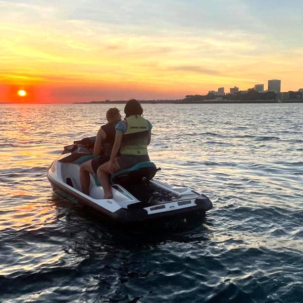 Darwin: Experience Spectacular Sunsets on a 90-Minute Golden Eye Jet Ski Tour  4