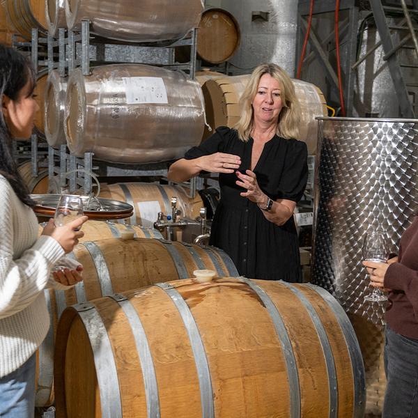 Canberra: Full-Day Wine & Gin Tour with All Tasting Fees, Lunch & Glass of Wine 1