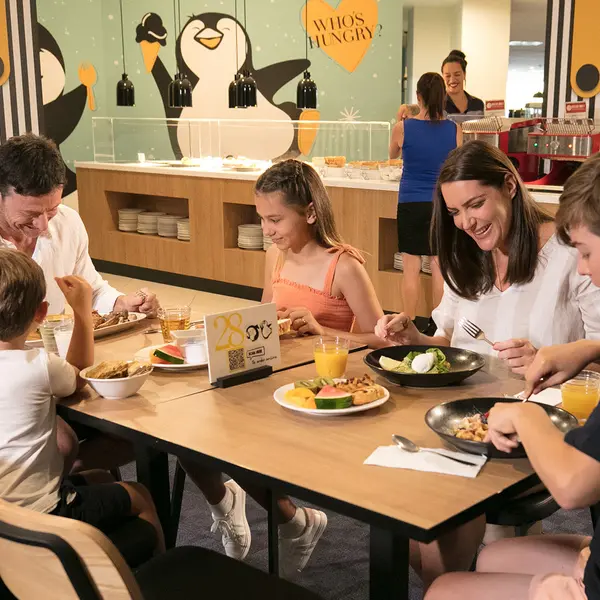 Paradise Resort Gold Coast, Surfers Paradise, Queensland 8