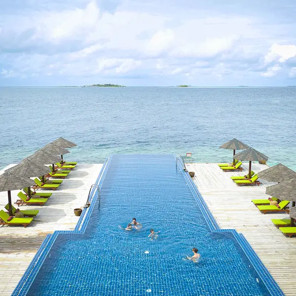 Centara Grand Island Resort & Spa Maldives, Alifu Dhaalu Atoll, Maldives 4