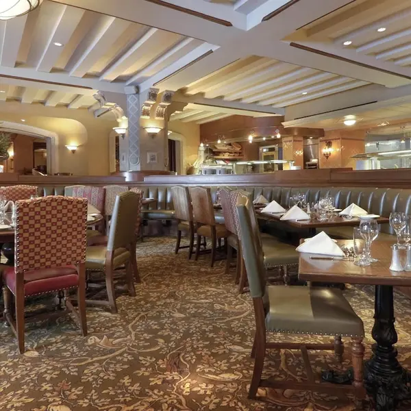 Fairmont Banff Springs, Banff, Canada 6