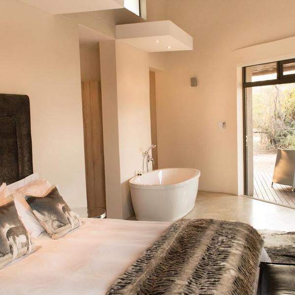 Premium 10-Day South Africa Iconic Blue Train Journey with All-Inclusive Safari by  5