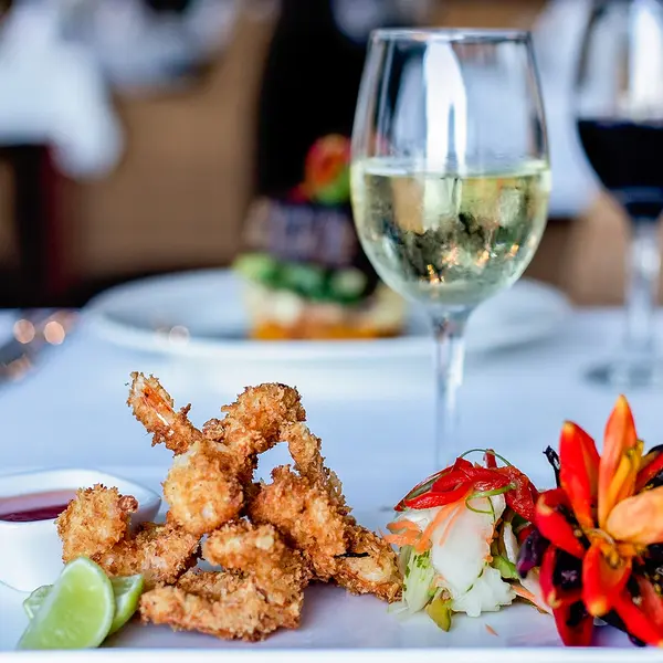 Barrier Beach Resort, Santo Espiritu, Vanuatu 8