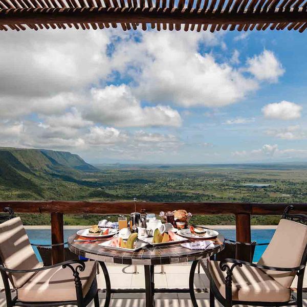 Tanzania Luxury Safari Tour with Daily Big Five Game Drives, Central Serengeti, Tarangire & Ngorongoro Crater by Luxury Escapes Tours 6