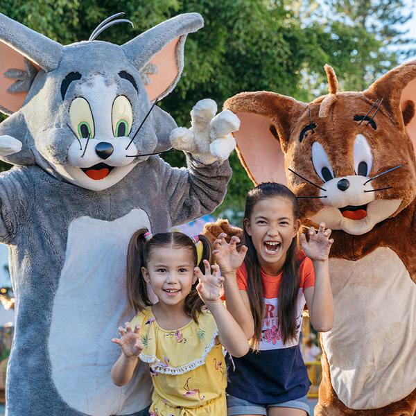 Five-Day Escape Pass to Movie World, Sea World & Wet'n'Wild 4