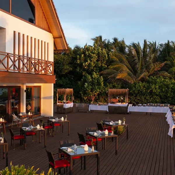 Mercure Maldives Kooddoo Resort, Kooddoo Island, Maldives 7