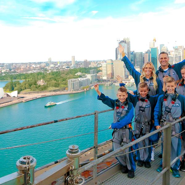 Sydney: Private Guided Sydney BridgeClimb Experiences for Up to Eight People with Digital Photo Package 1