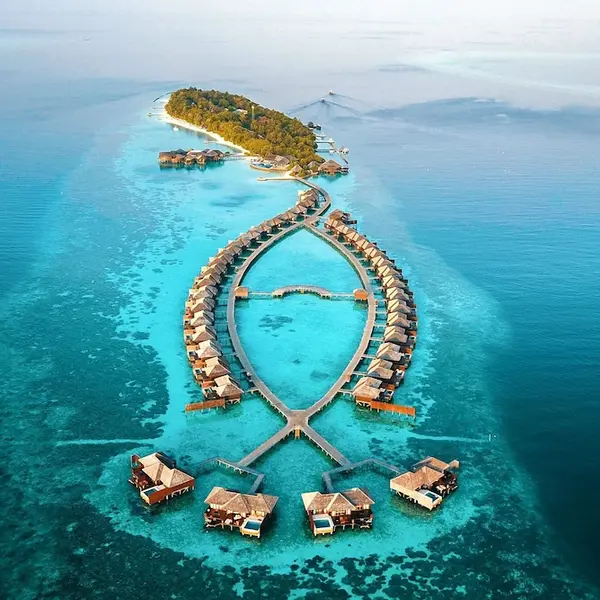 Lily Beach Resort & Spa - All Inclusive, Huvahendhoo, Maldives 1