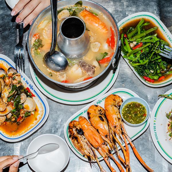 Adventurous Four-Hour Food Tour of Bangkok's Backstreets with 15+ Tastings 1