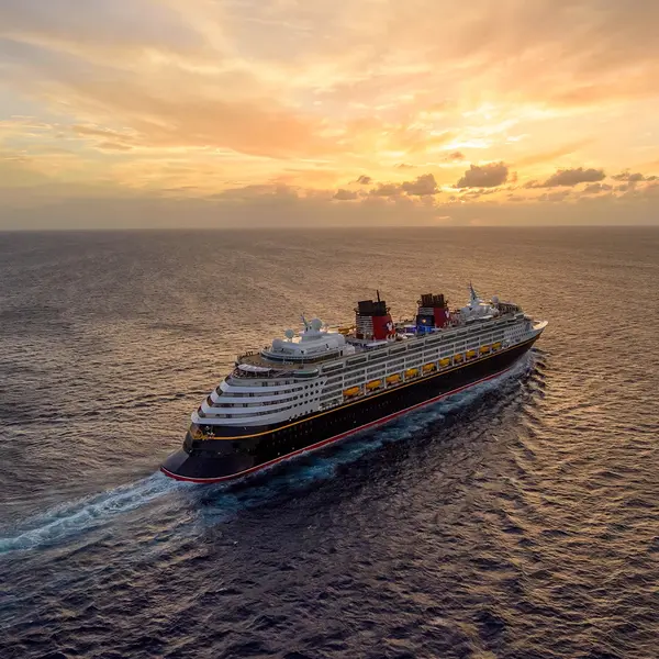 Sydney: 3 Night Disney Wonder Cruise with Imaginative Dining with Disney Wonder 2