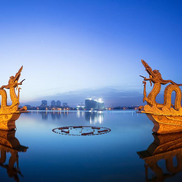 Deluxe 10-Day Vietnam Highlights 2026 with Ha Long Bay & Hoi An by  7