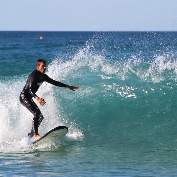 Two-Hour Introductory Surfing Lesson with Equipment in Surfers Paradise 1