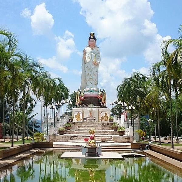 Khao Lak: Discover the Tranquil Beauty of Buddhist Architecture on an Awe-Inspiring Three Temples Private Guided Tour 6