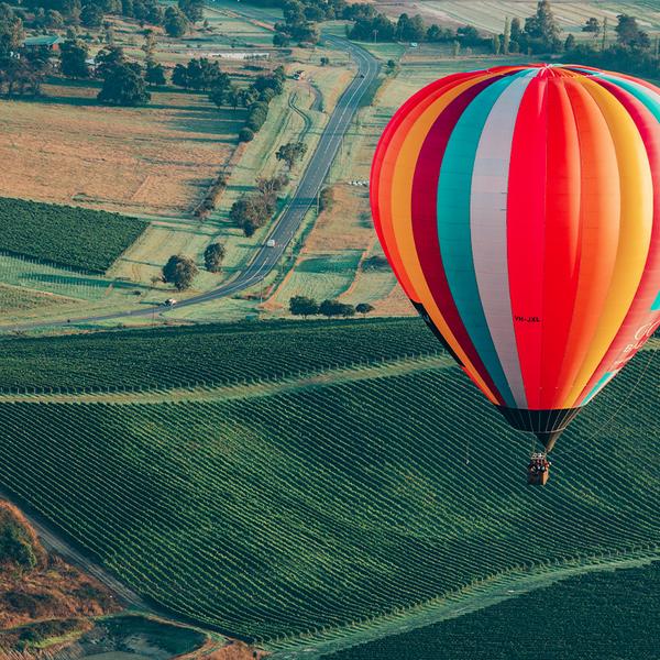 Yarra Valley: Award-Winning Sunrise Hot Air Balloon Flight with Complimentary In-flight Photos 1