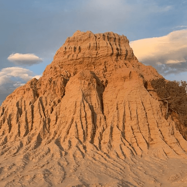 Australian Outback Highlights with Scenic Lake Mungo Flight & Griffith Wine Tasting by Luxury Escapes Trusted Partner Tours 5