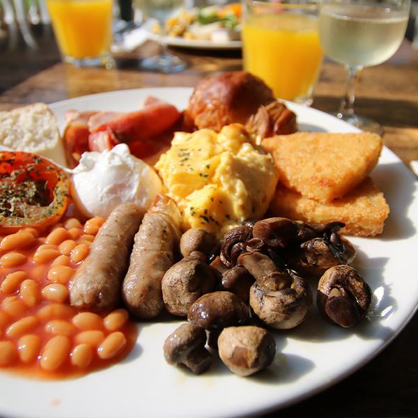 Early Morning Hot Air Balloon Flight with Vineyard Breakfast & Sparkling Wine 3